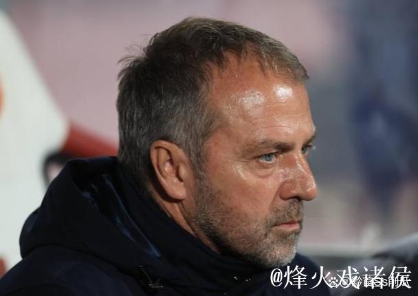 拉波尔塔与莱万经纪人会面，球员盼续约一年但巴萨态度冷静